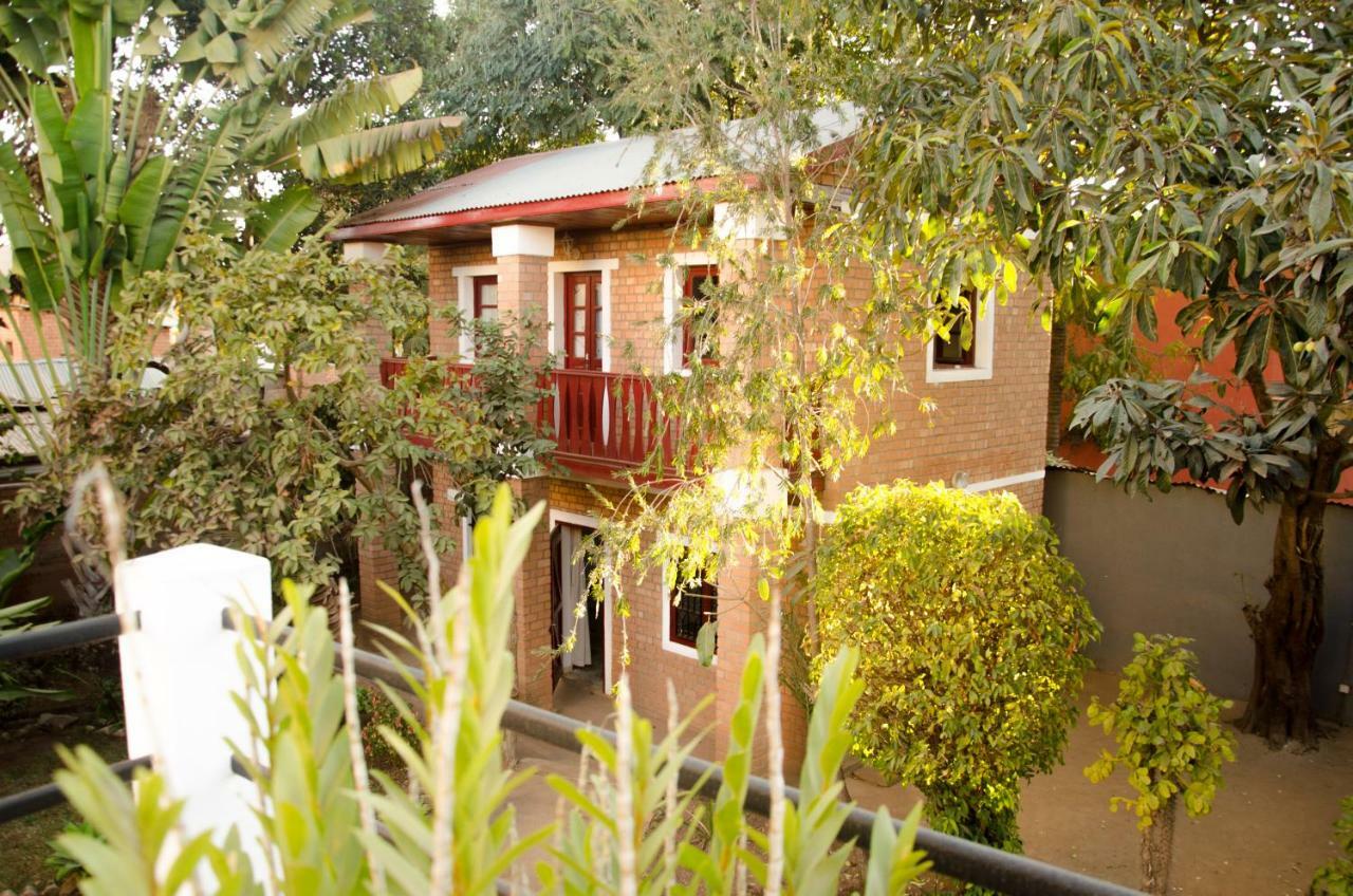 Ny Telomiova Hotel Antananarivo Exterior photo